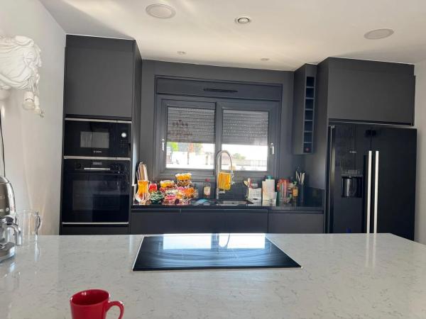 Casa independiente en CL Santa Pola