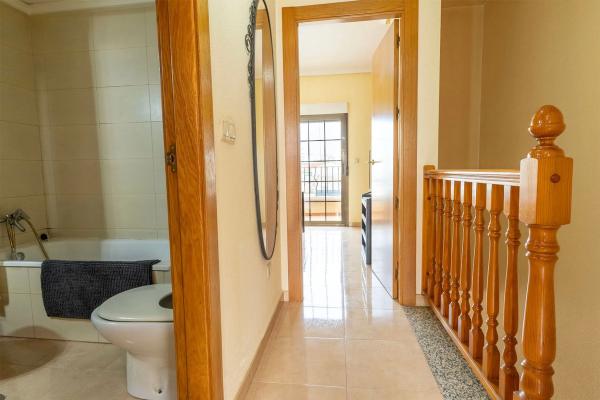 Casa independiente en calle Italia