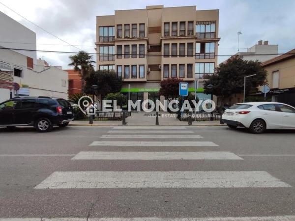 Casa independiente en avenida Vega Baja