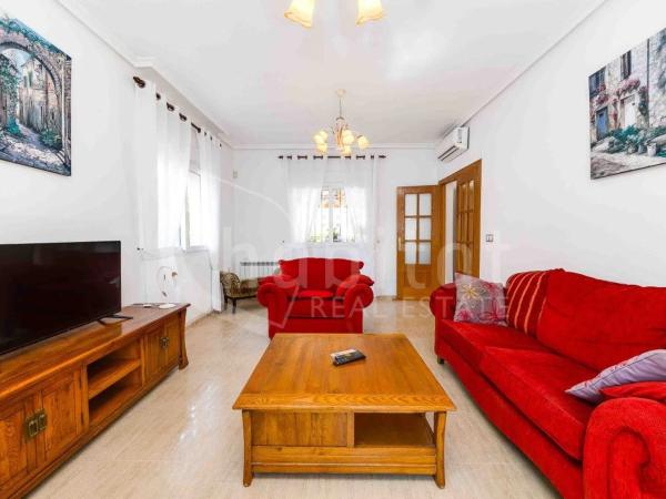 Casa independiente en calle Chumbera, 608 -600