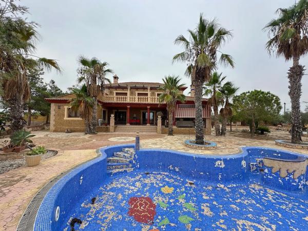 Casa independiente en avenida del Mar