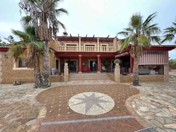 Casa independiente en avenida del Mar