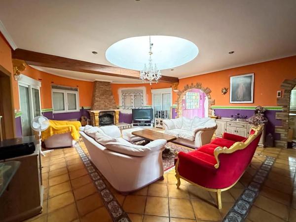 Finca rústica en calle del Mediterráneo