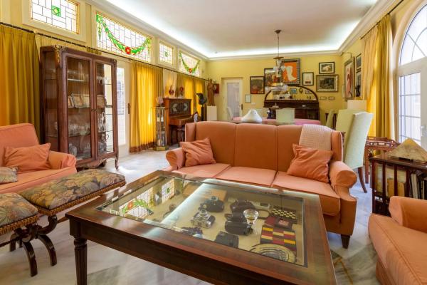 Casa independiente en Cv-945