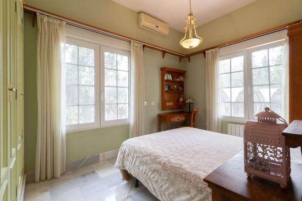 Casa independiente en Cv-945