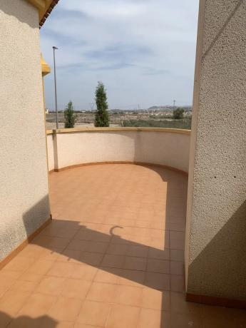 Casa independiente en calle Algarrobo, 79