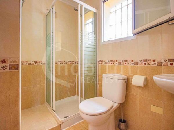 Casa independiente en calle Algarrobo, 93 -57