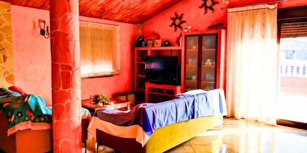 Casa independiente en calle Orihuela