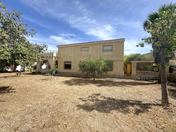 Casa independiente en avenida del Cabo, 103