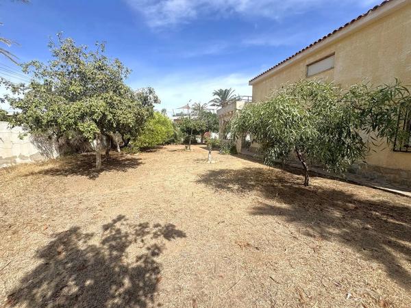 Casa independiente en avenida del Cabo, 103
