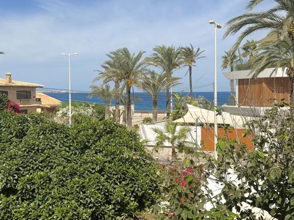 Casa independiente en avenida del Cabo, 103