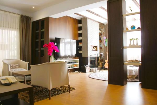 Casa independiente en calle Ramón Sijé Cmor