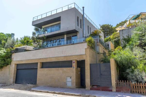 Casa independiente en calle Miguel de Unamuno