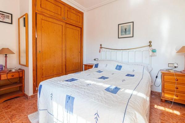 Casa independiente en calle de Las Dalias s/n