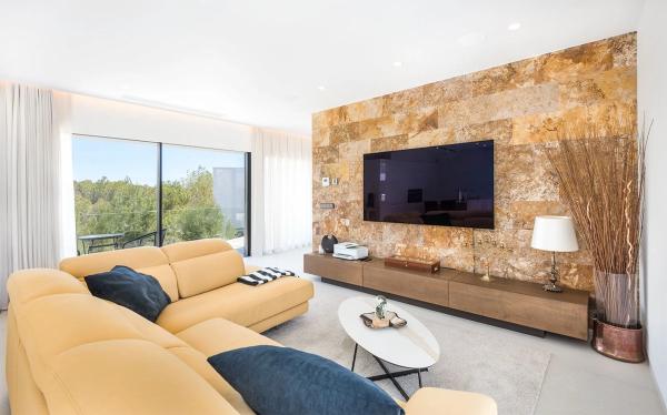 Casa independiente en avenida de las Colinas