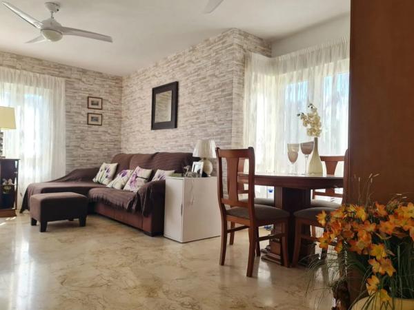 Casa independiente en calle Rio Segura, 737