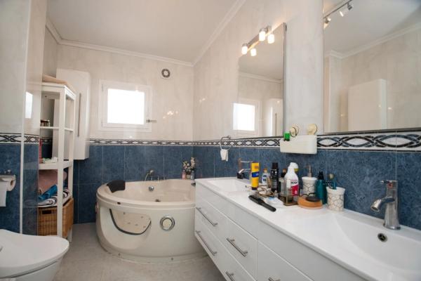 Casa independiente en avenida Conde de Barcelona