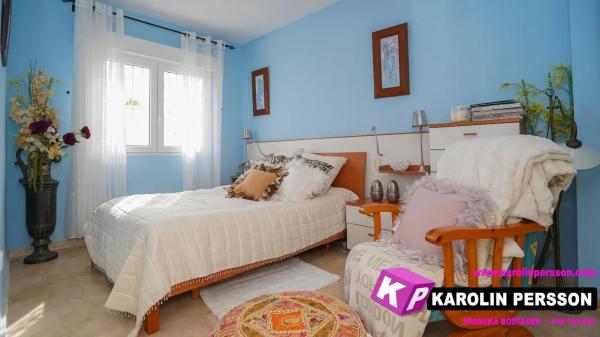 Casa independiente en calle Rio Segura