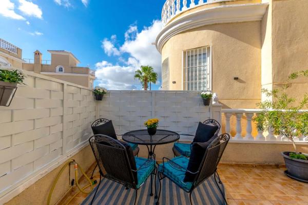 Casa independiente en calle Panticosa, 4