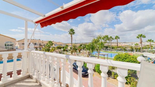 Casa independiente en calle Leman, 3