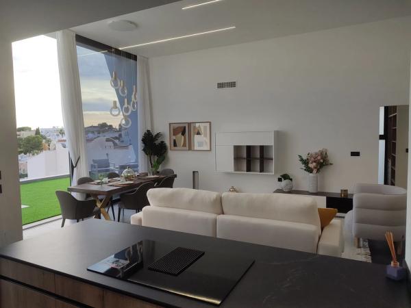 Casa independiente en calle Pino del Bal