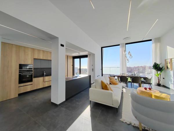 Casa independiente en calle Relampago-los Balcones, 20