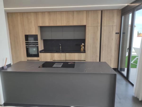 Casa independiente en calle Relampago-los Balcones, 20