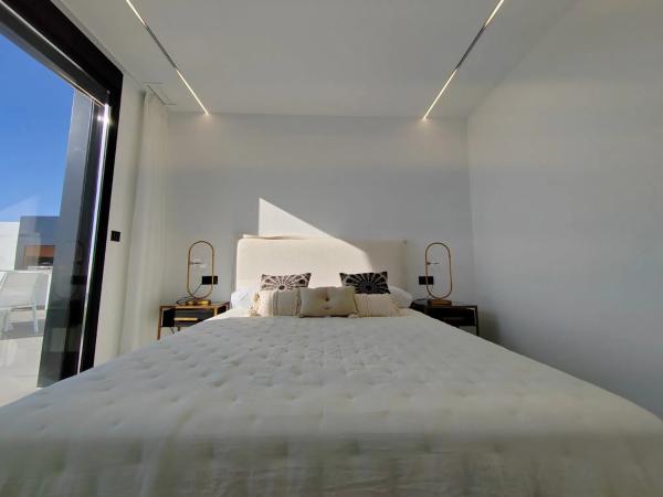 Casa independiente en calle Relampago-los Balcones, 20