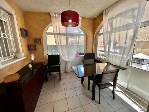 Casa independiente en calle Trepadora, 66