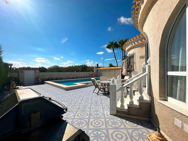 Casa independiente en calle Diego Velazquez