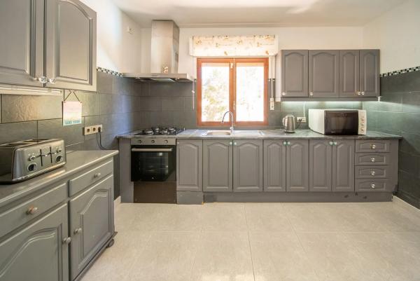 Casa independiente en calle los Pirineos