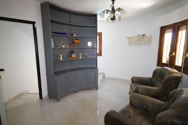 Casa independiente en CL Pirineos-filipinas, 36