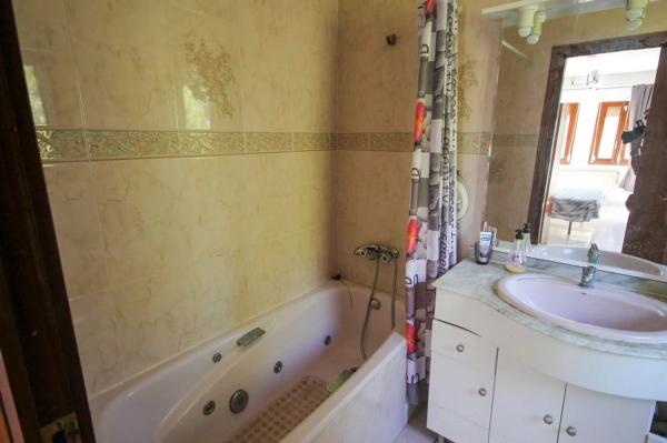 Casa independiente en CL Pirineos-filipinas, 36