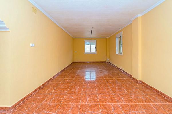 Casa independiente en calle Paraguay