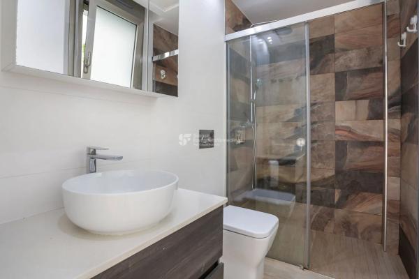 Casa independiente en calle Trevinca, 1