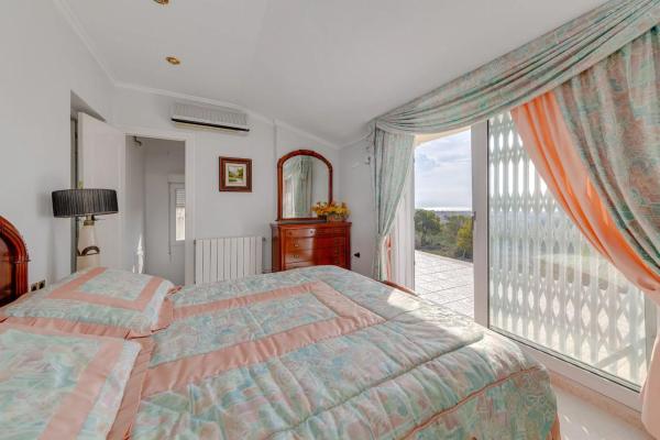 Casa independiente en calle Sierra Morena