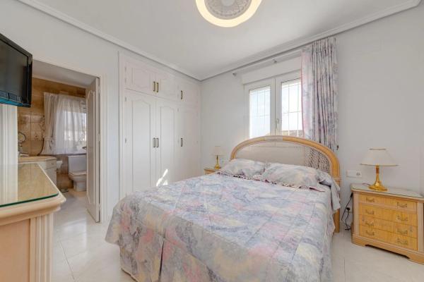 Casa independiente en calle Sierra Morena