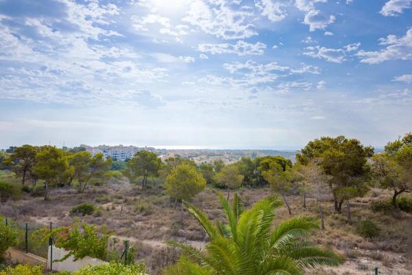 Casa independiente en calle Sierra Morena