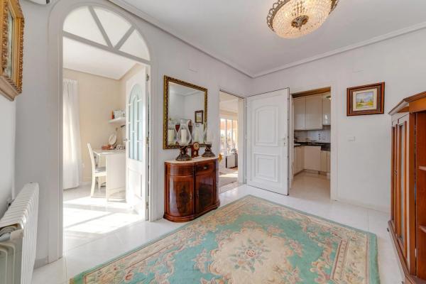 Casa independiente en calle Sierra Morena