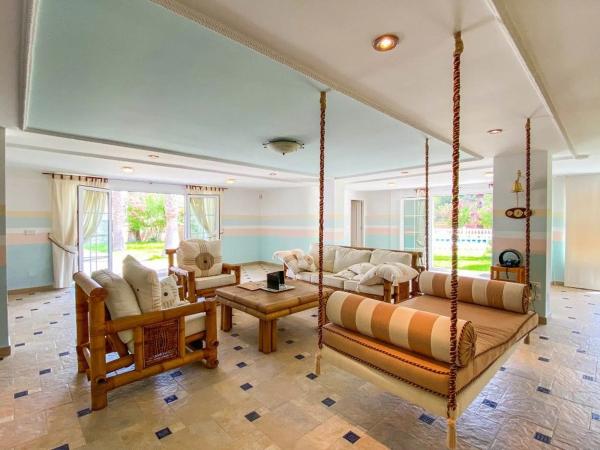 Casa independiente en calle los pirineos