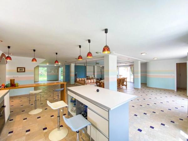 Casa independiente en calle los pirineos