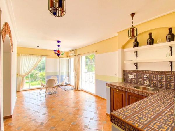 Casa independiente en calle los pirineos