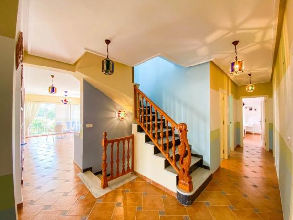 Casa independiente en calle los pirineos