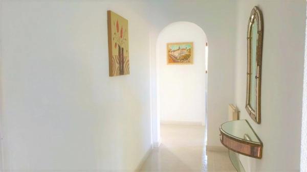 Casa independiente en calle los Pirineos