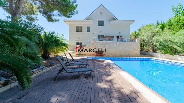 Casa independiente en calle Jinjolero p C