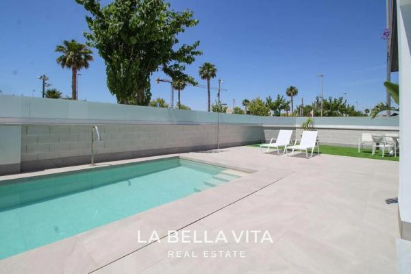 Casa independiente en calle Boyero, 85