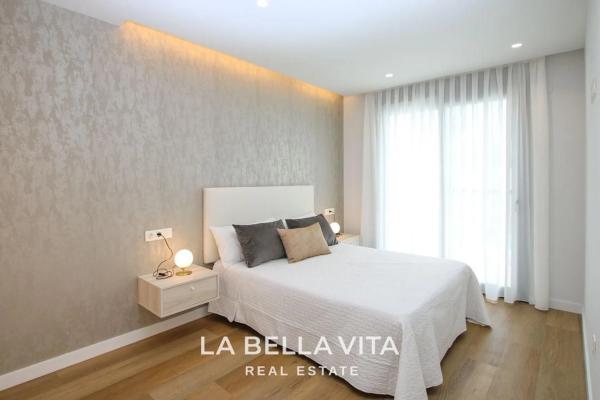 Casa independiente en calle Boyero, 85