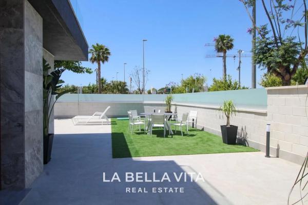 Casa independiente en calle Boyero, 85