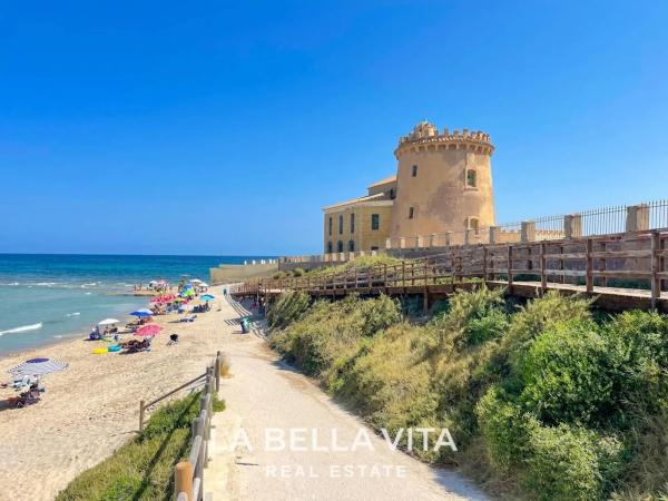 Casa independiente en avenida del Velero, 33