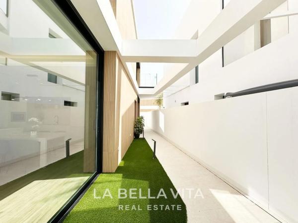 Casa independiente en avenida del Velero, 33